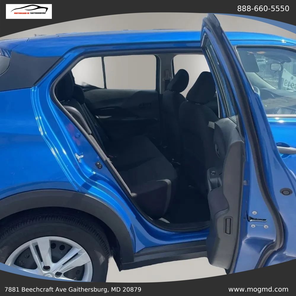 Used 2025 Nissan Kicks Play S FWD image 5