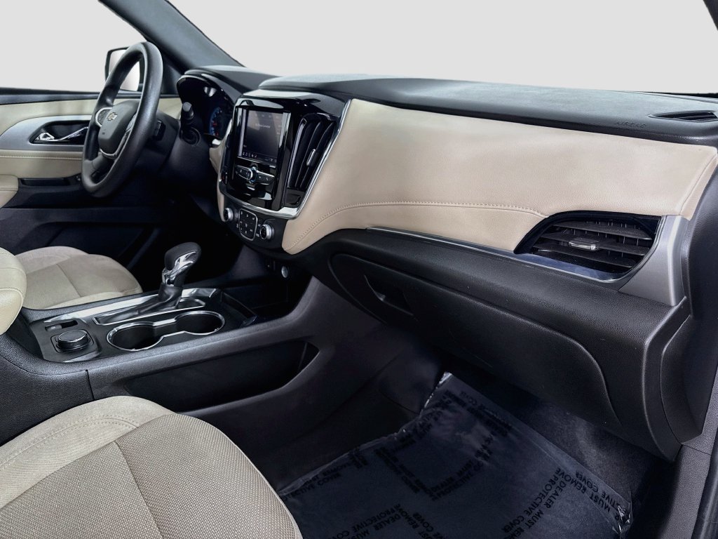 Used 2022 Chevrolet Traverse LS w/ LPO, Cargo Package FWD image 32