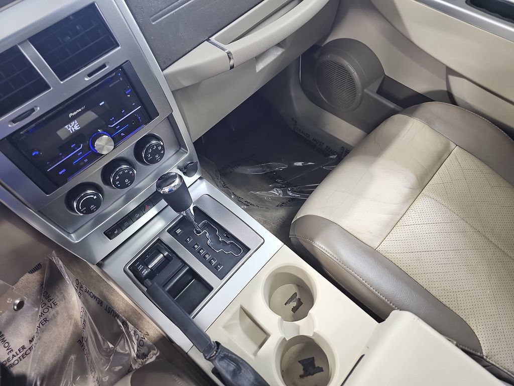 Used 2008 Jeep Liberty Limited w/ Premium Group II AWD/4WD image 26