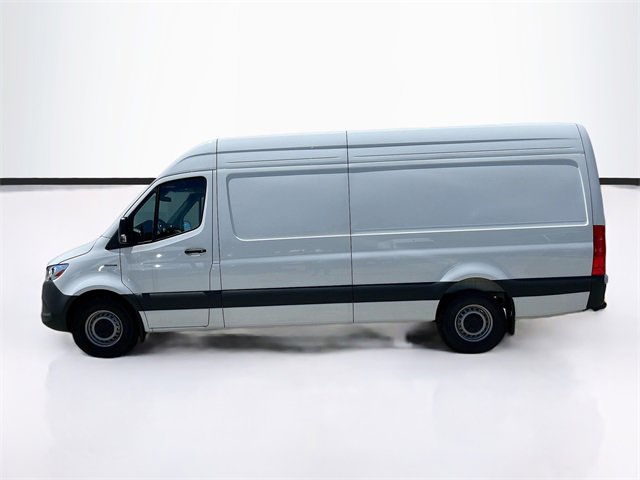 New 2024 Mercedes-Benz eSprinter 170 Cargo image 2