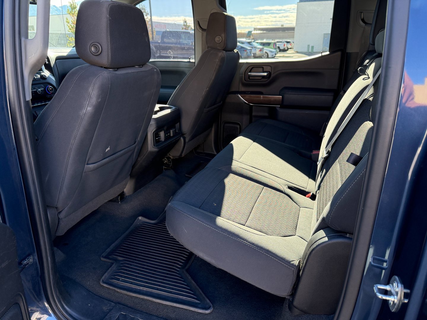 Used 2021 Chevrolet Silverado 1500 LT Trail Boss w/ Convenience Package II image 38