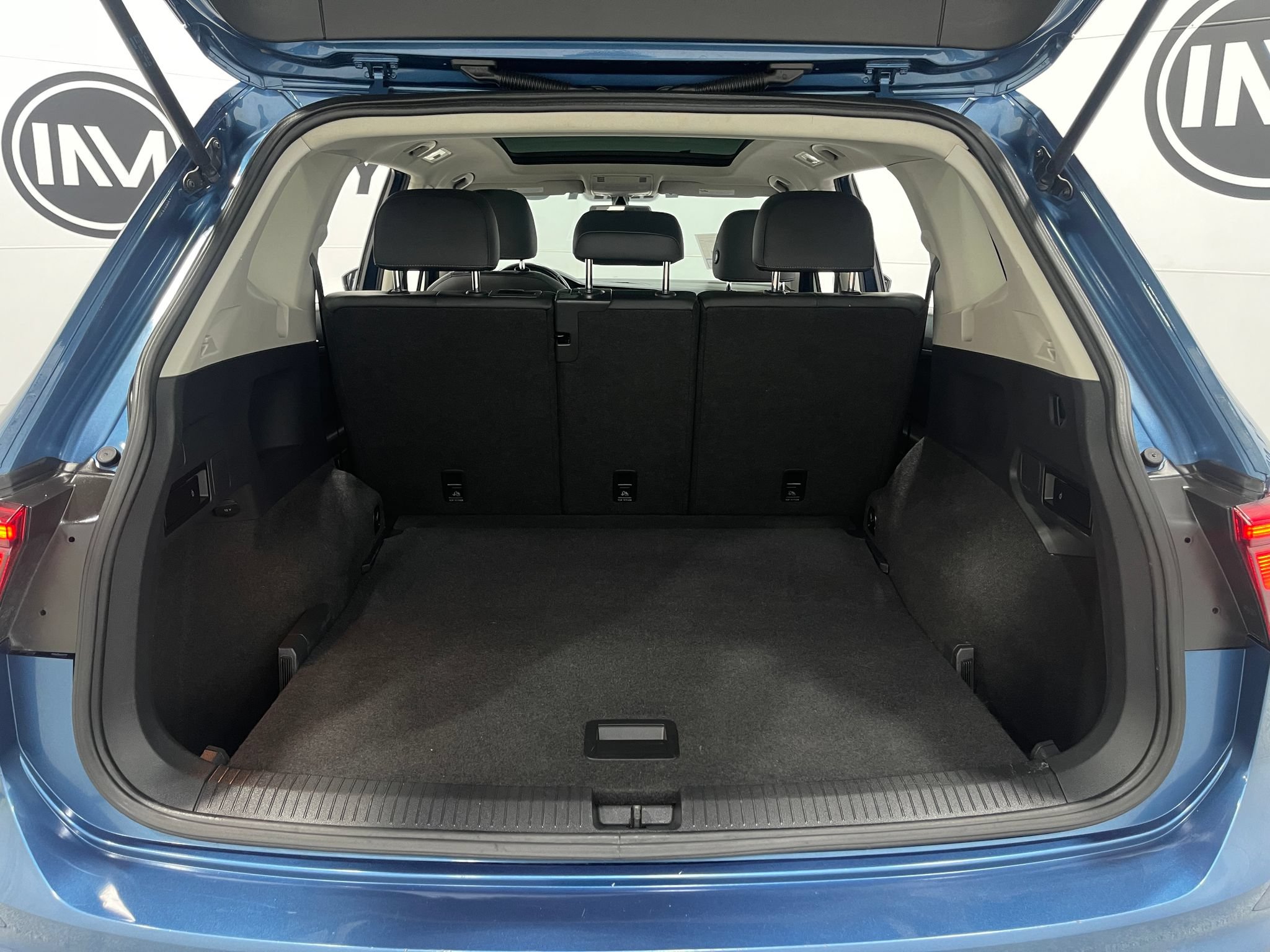 Used 2019 Volkswagen Tiguan SEL AWD/4WD image 25