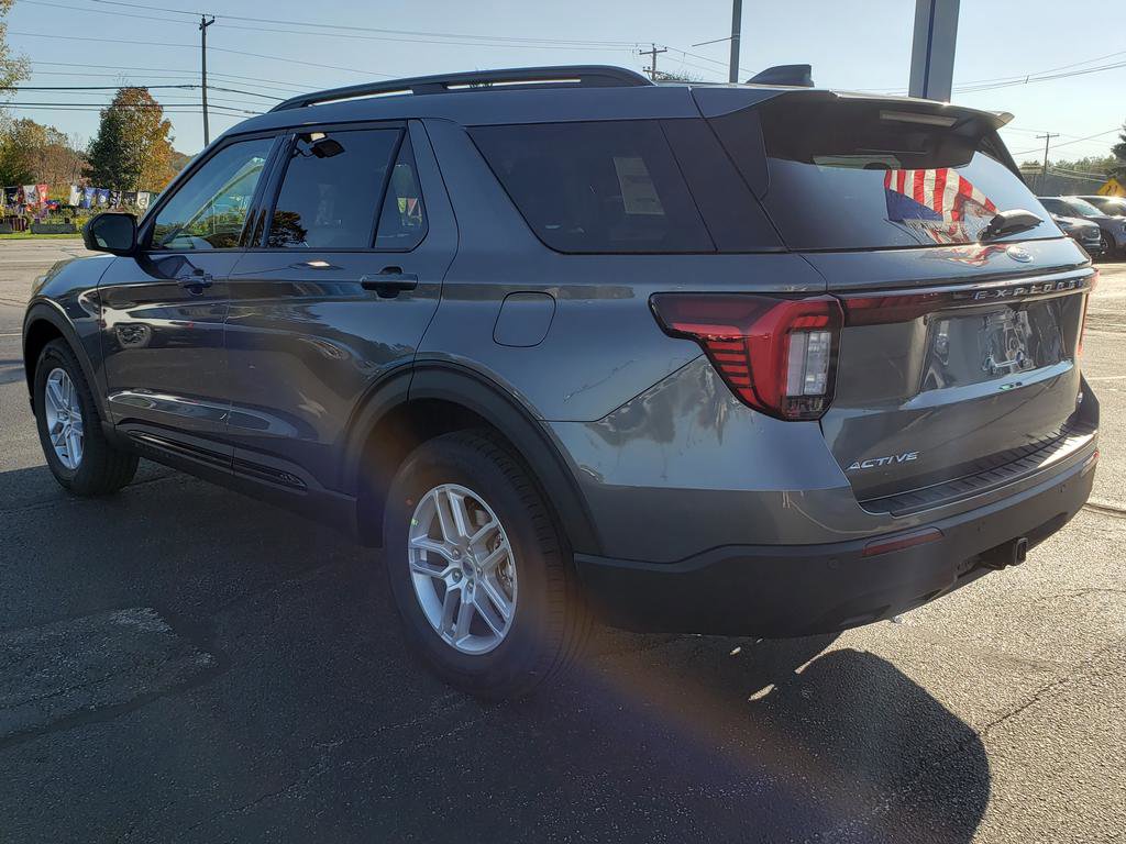 New 2026 Ford Explorer Active image 5