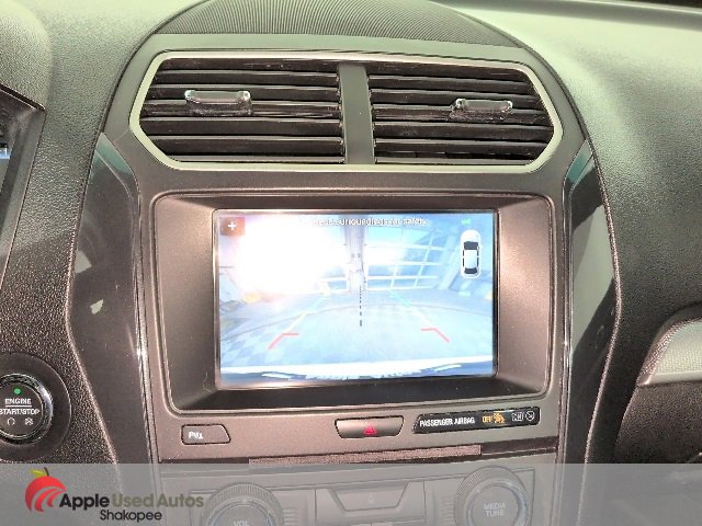 Used 2017 Ford Explorer XLT w/ Equipment Group 202A image 22