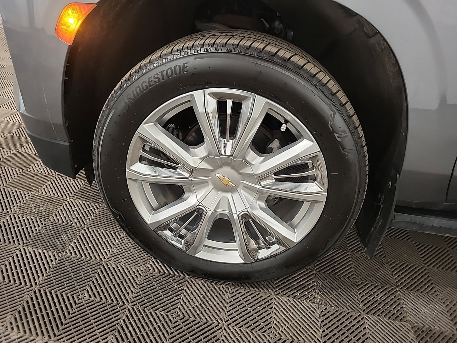 Used 2021 Chevrolet Tahoe High Country w/ Premium Package AWD/4WD image 17