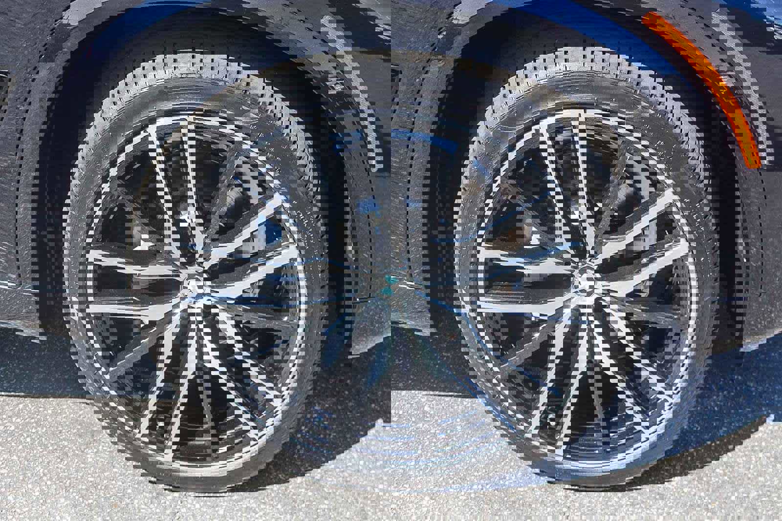 Used 2023 BMW X5 sDrive40i w/ M Sport Package image 9