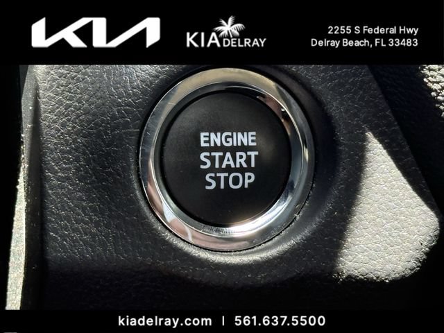 Used 2023 Toyota RAV4 Limited FWD image 32