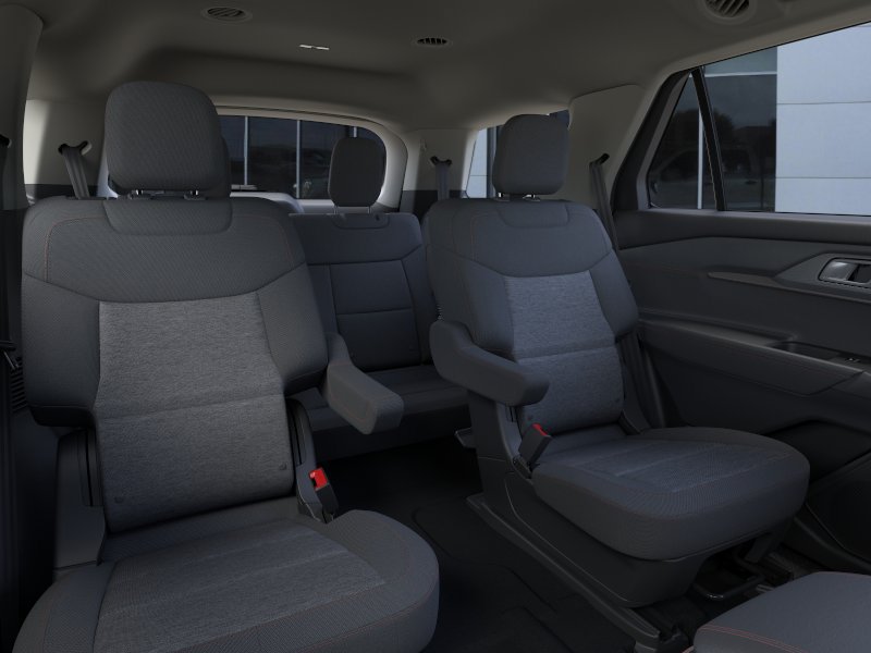 New 2026 Ford Explorer Active RWD image 31