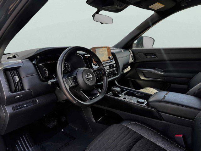 Used 2024 Nissan Pathfinder Rock Creek image 17