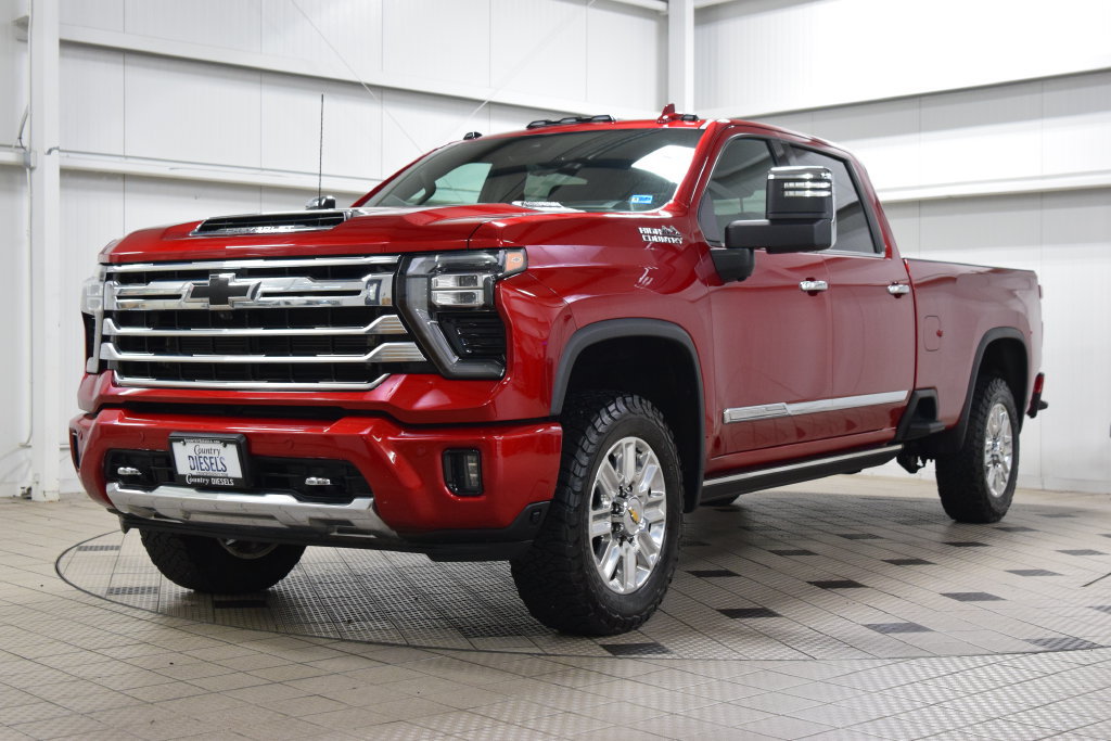 Used 2024 Chevrolet Silverado 3500 High Country w/ Technology Package AWD/4WD image 3
