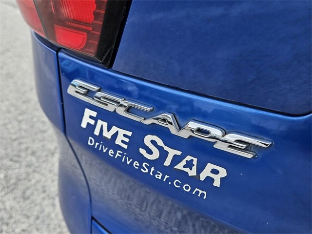 Used 2019 Ford Escape SE image 10
