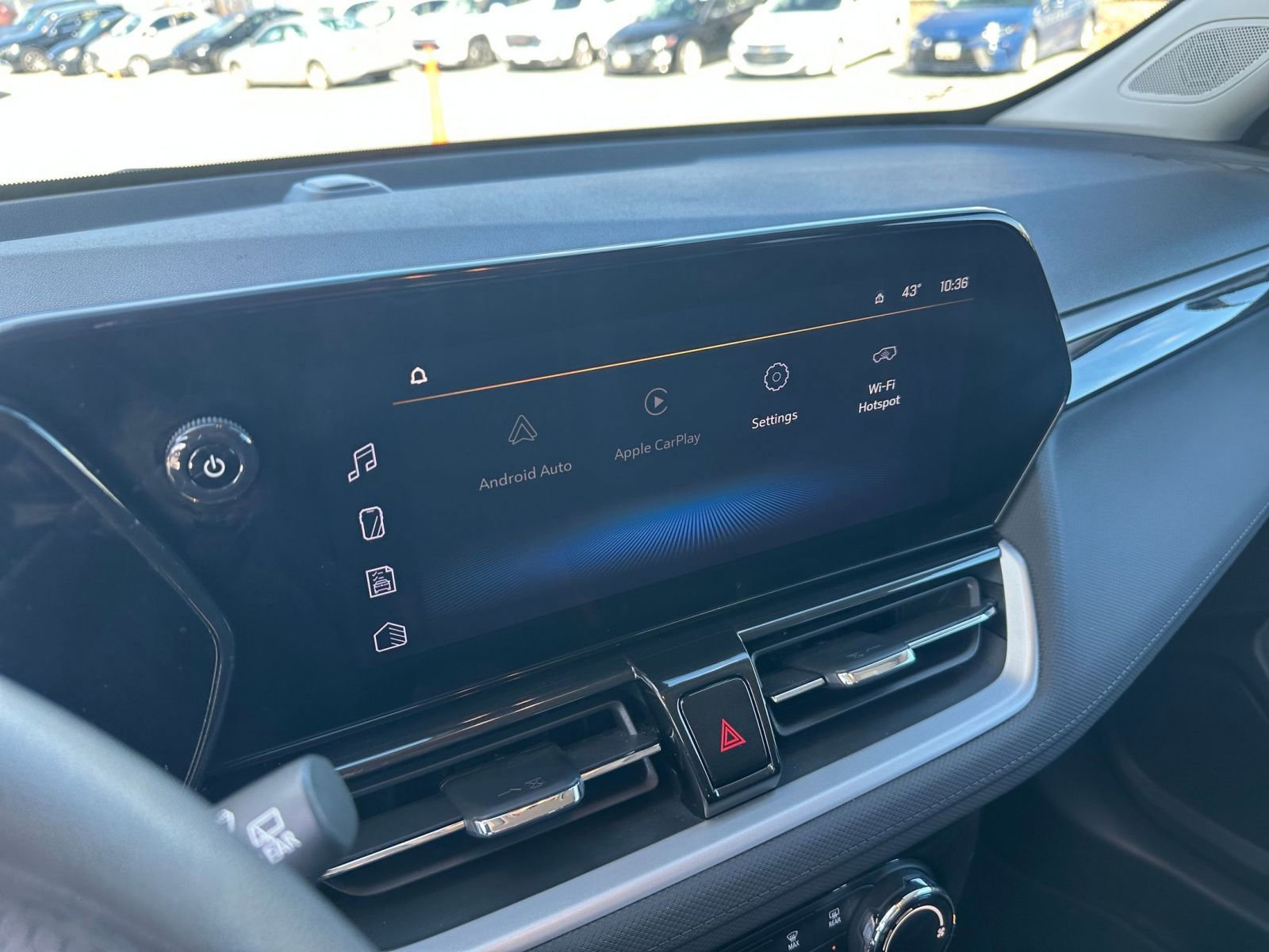 Used 2025 Chevrolet TrailBlazer LT w/ Driver Confidence Package image 21