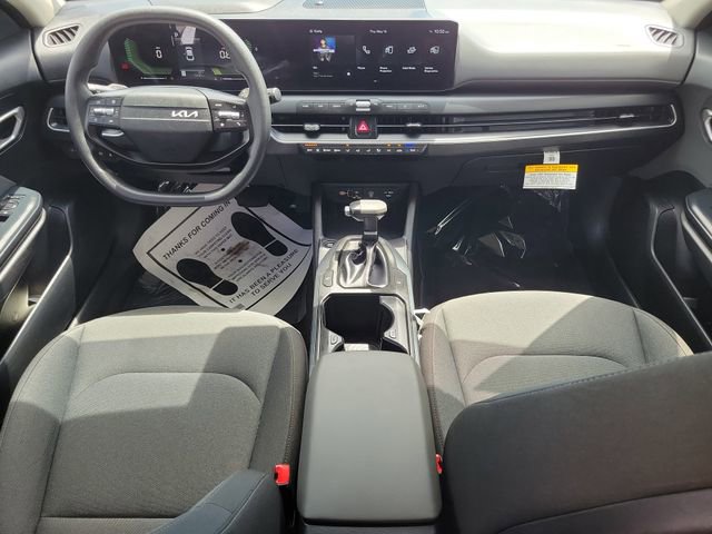 Used 2025 Kia K4 FWD image 13