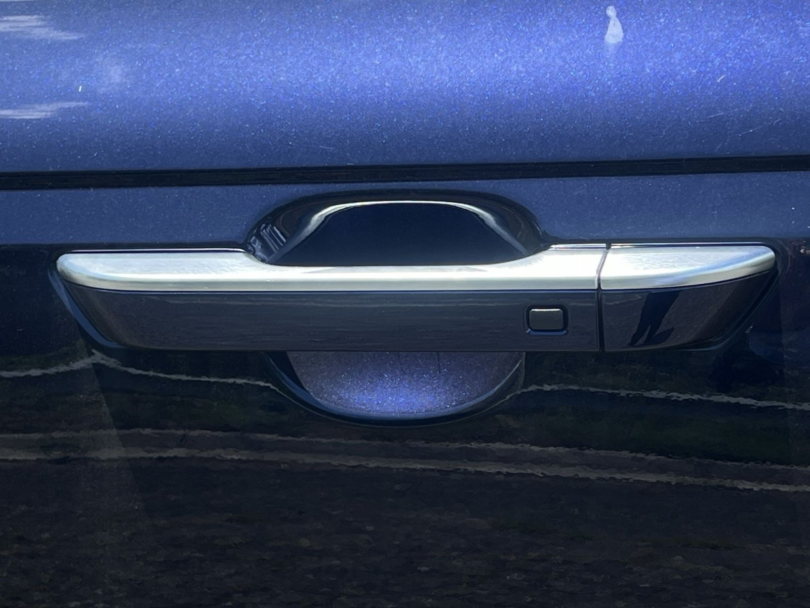 New 2026 Kia Carnival EX FWD image 16