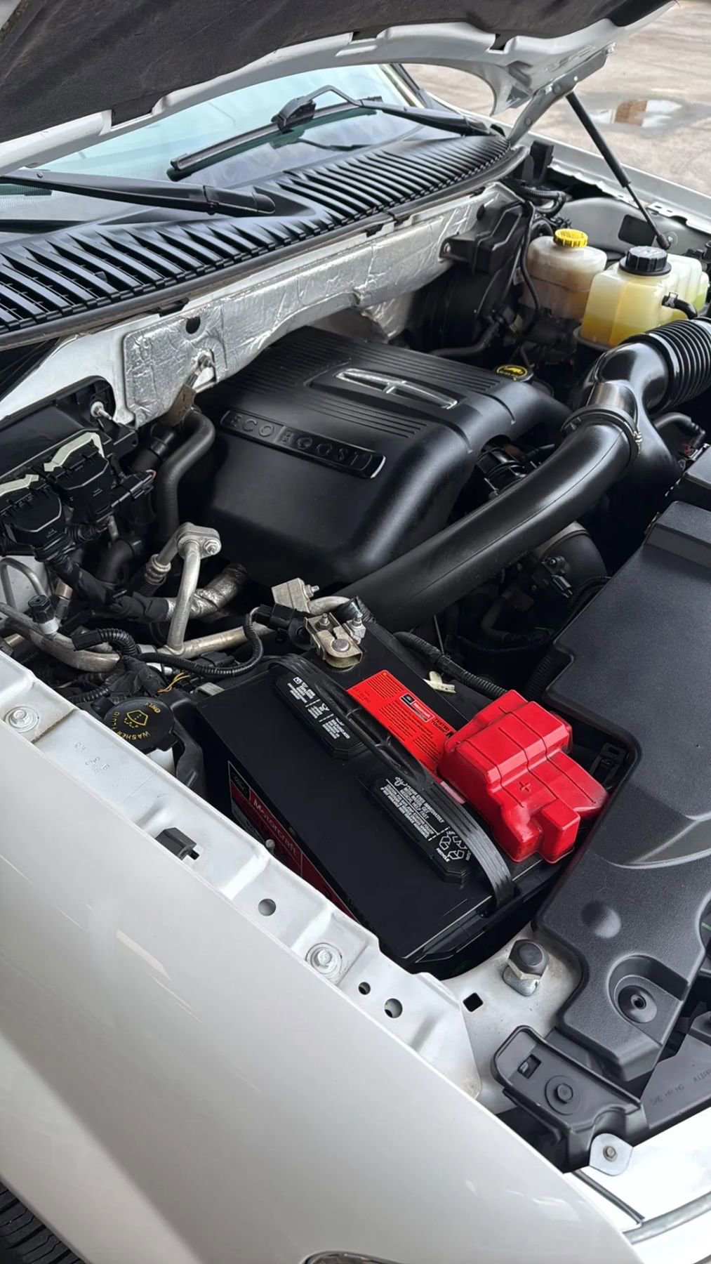 Used 2016 Lincoln Navigator Select image 16