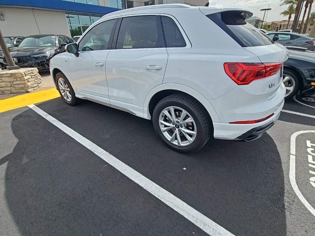 Used 2022 Audi Q3 2.0T Premium AWD/4WD image 3