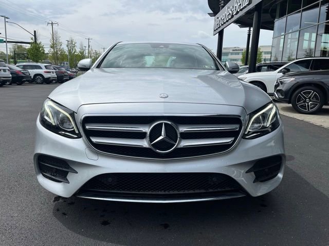 Used 2017 Mercedes-Benz E 300 4MATIC image 2