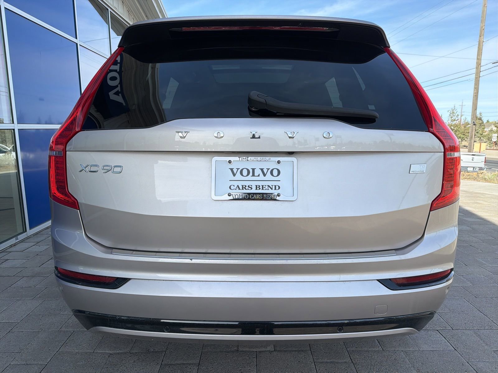 Certified 2023 Volvo XC90 T8 Plus w/ Protection Package Premier AWD/4WD image 6