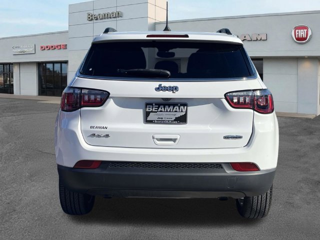 Used 2023 Jeep Compass Latitude AWD/4WD image 6