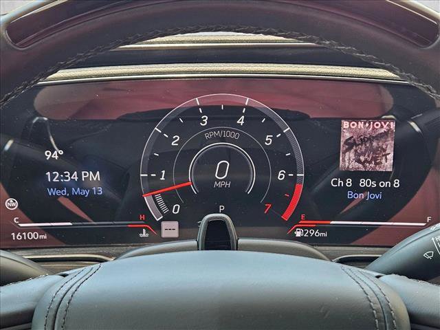 Used 2024 Cadillac Escalade V AWD/4WD image 11