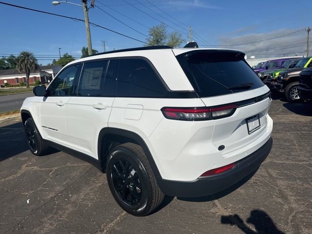 New 2026 Jeep Grand Cherokee Altitude RWD image 5