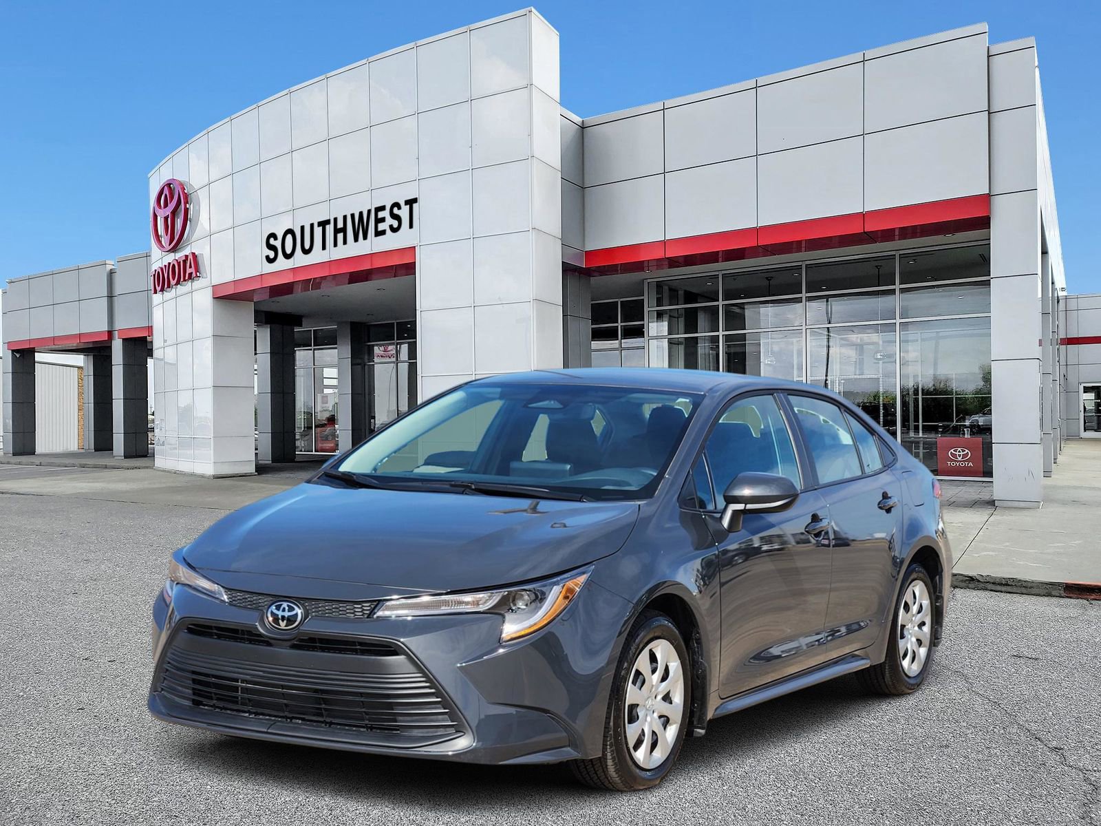 Used 2026 Toyota Corolla LE image 2