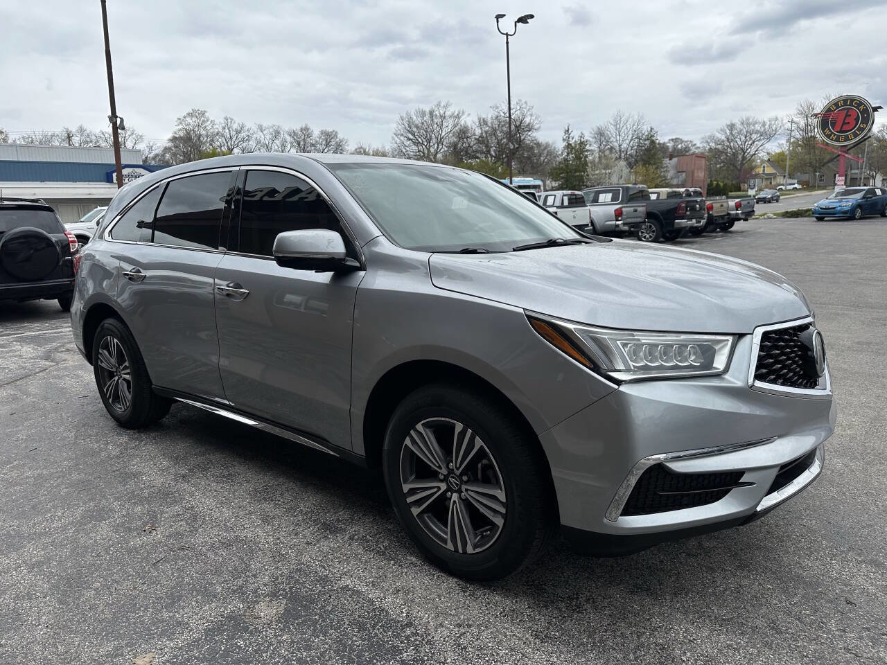 Used 2017 Acura MDX SH-AWD image 11