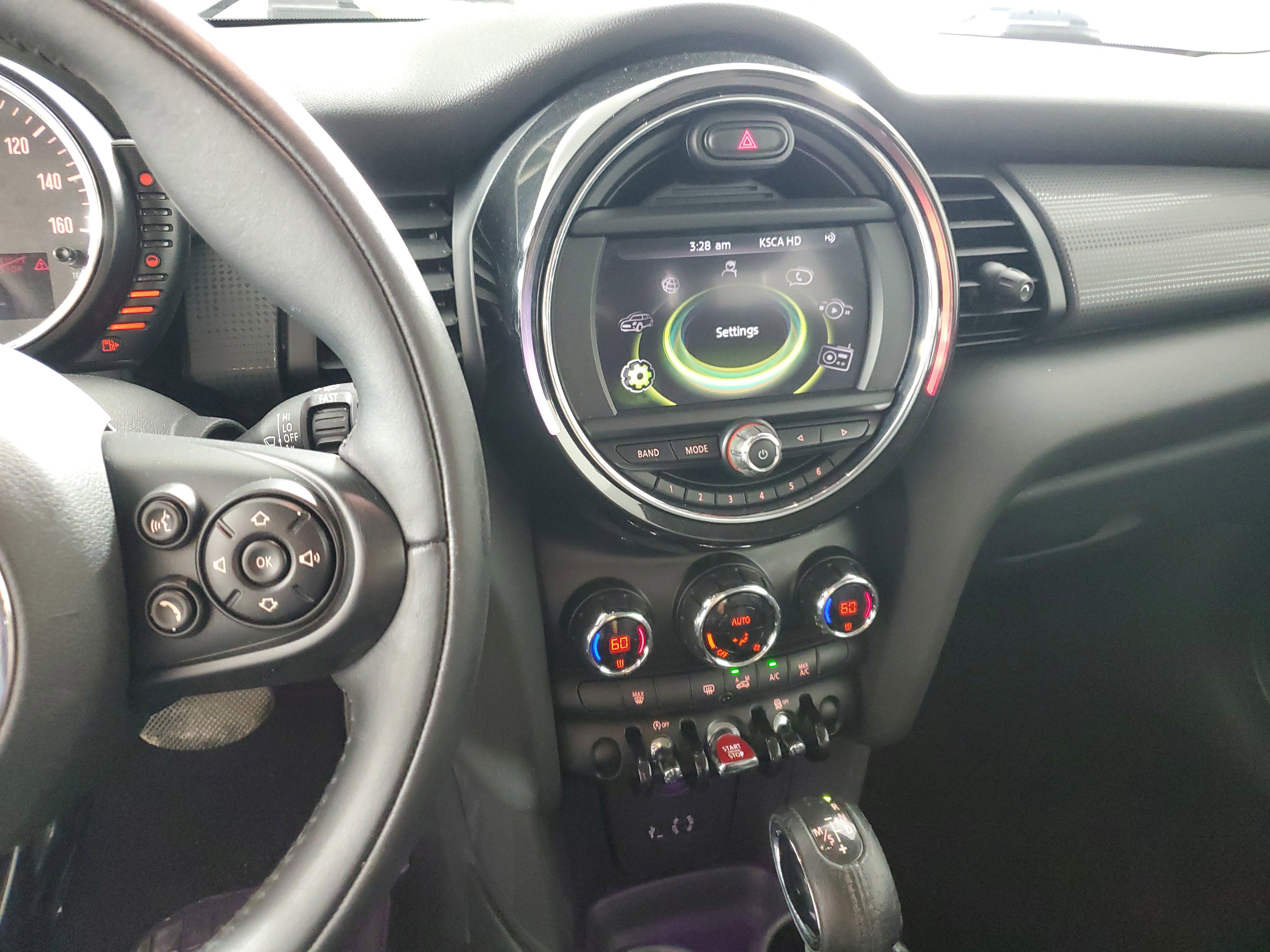 Used 2015 MINI Cooper 2-Door Hardtop image 16