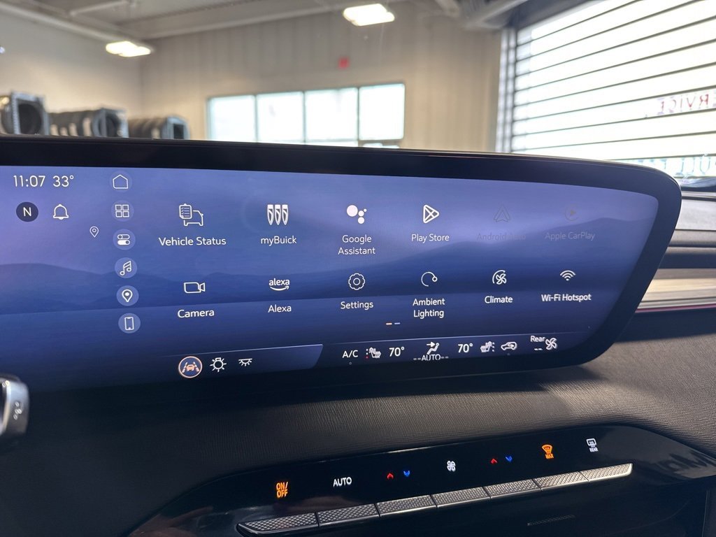 Used 2025 Buick Enclave Preferred image 13