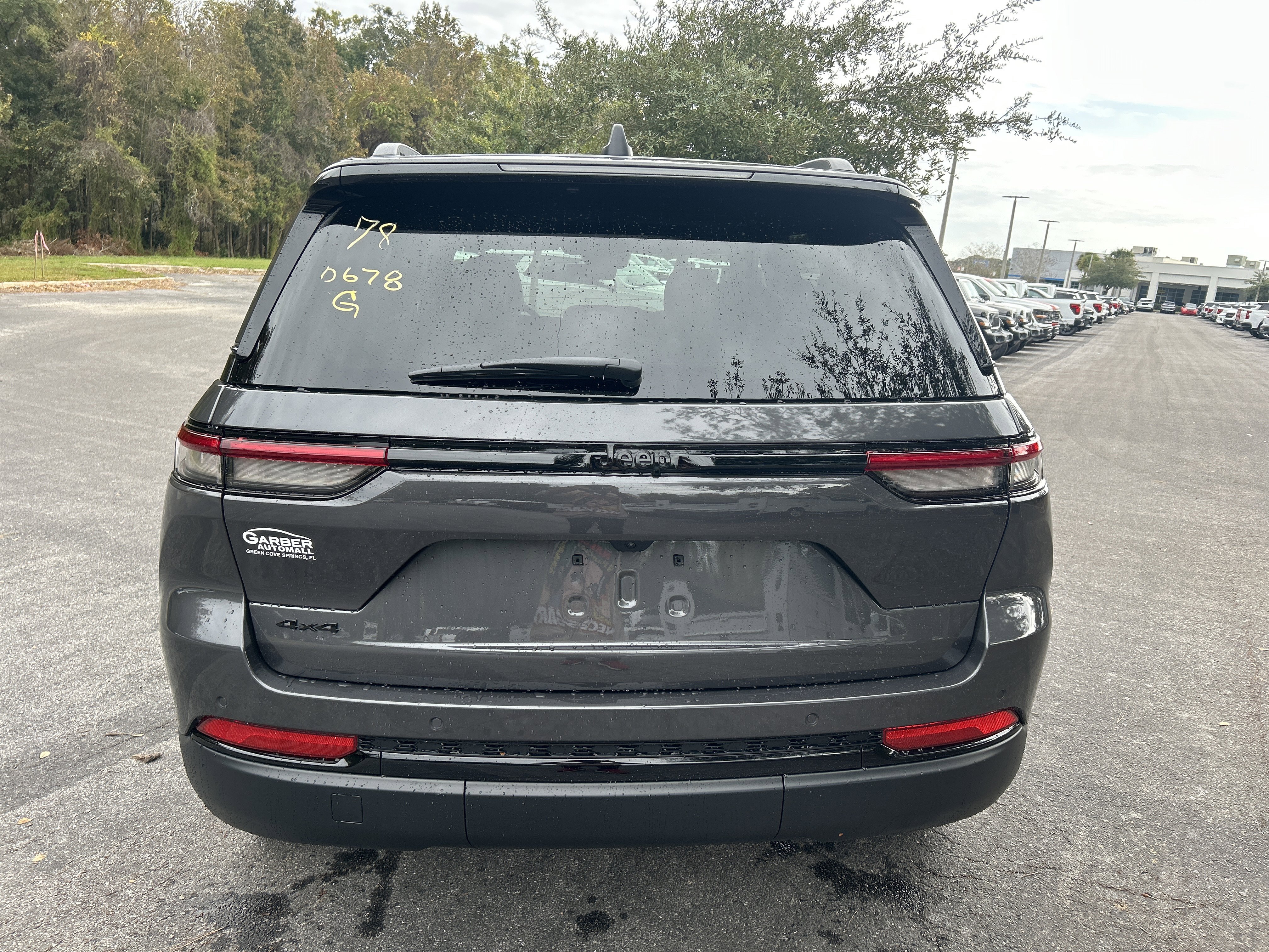 New 2025 Jeep Grand Cherokee Altitude image 6