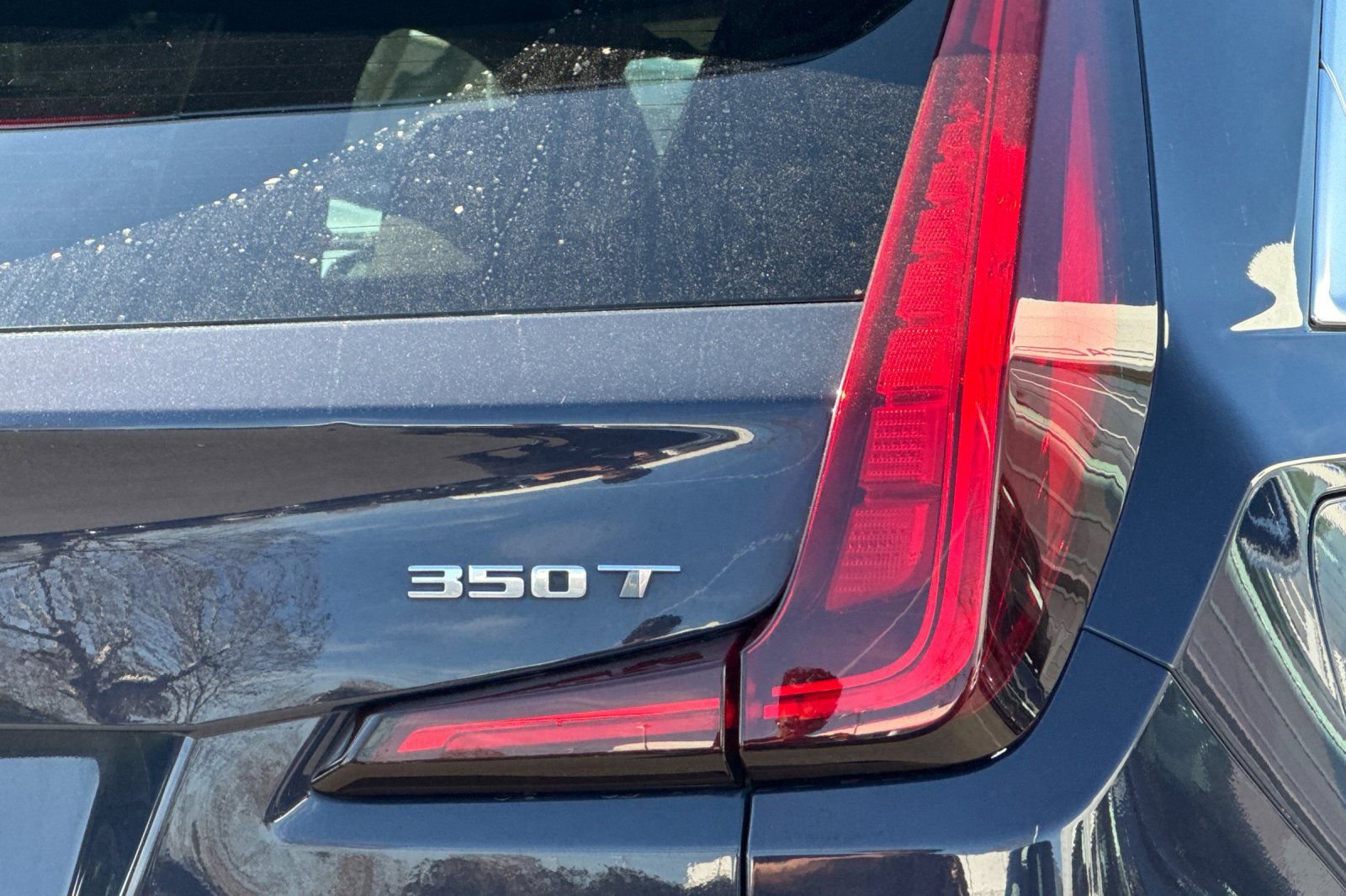 Used 2025 Cadillac XT4 Premium Luxury image 47