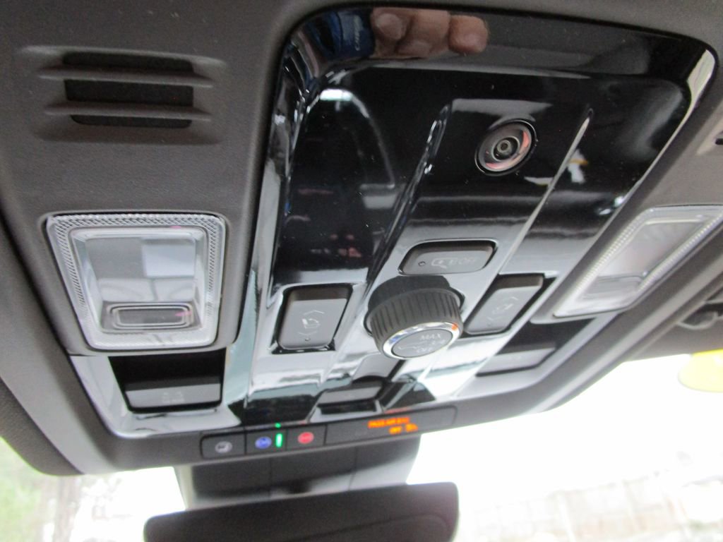 New 2026 GMC Yukon Elevation w/ Elevation Premium Package image 40