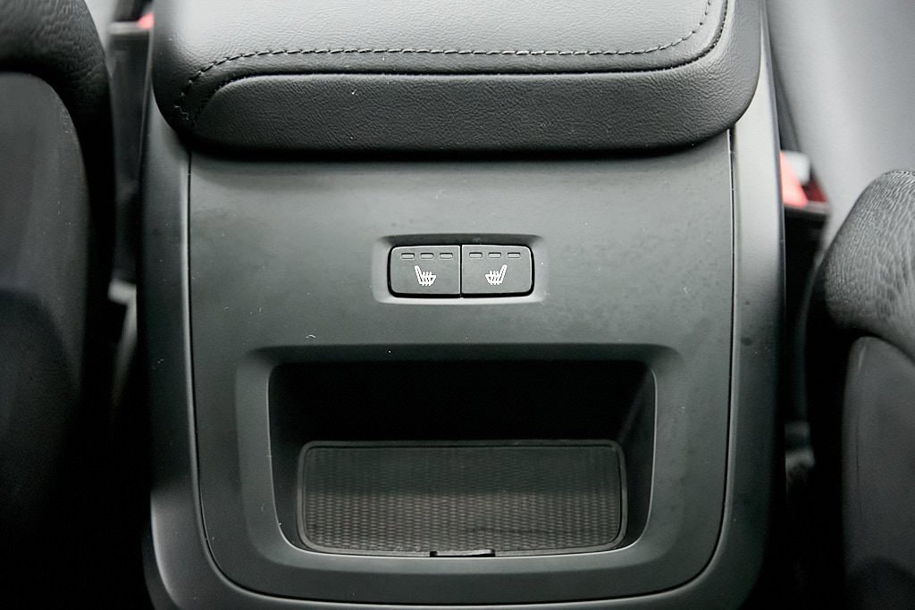 Certified 2023 Volvo XC60 T8 Plus image 22