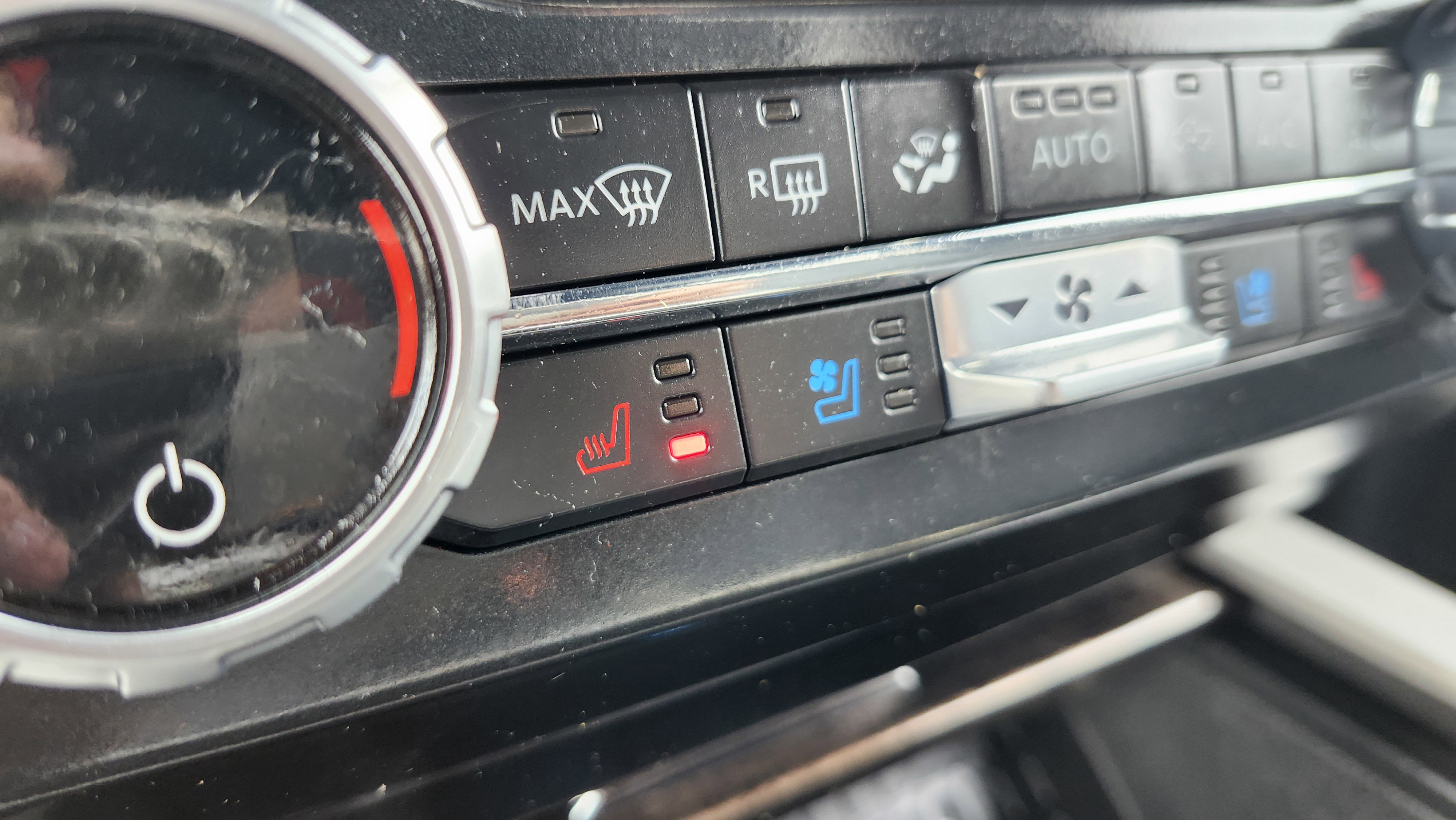 Used 2022 Ford F350 Lariat w/ Lariat Ultimate Package image 9