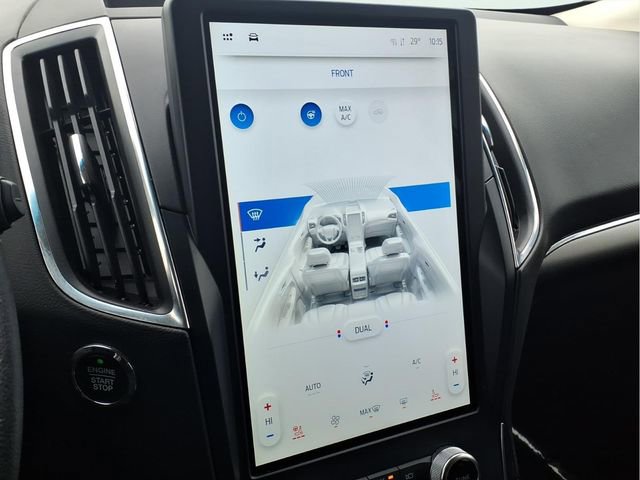 Used 2024 Ford Edge Titanium image 8