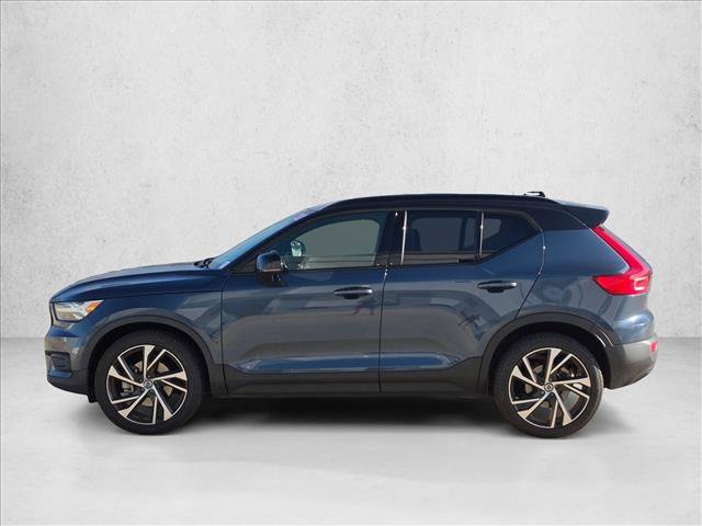 Used 2022 Volvo XC40 T5 R-Design w/ Climate Package AWD/4WD image 9