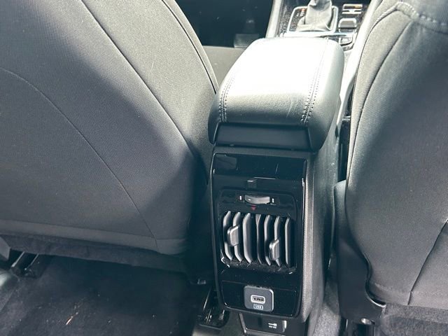 Used 2025 Jeep Compass Sport image 17