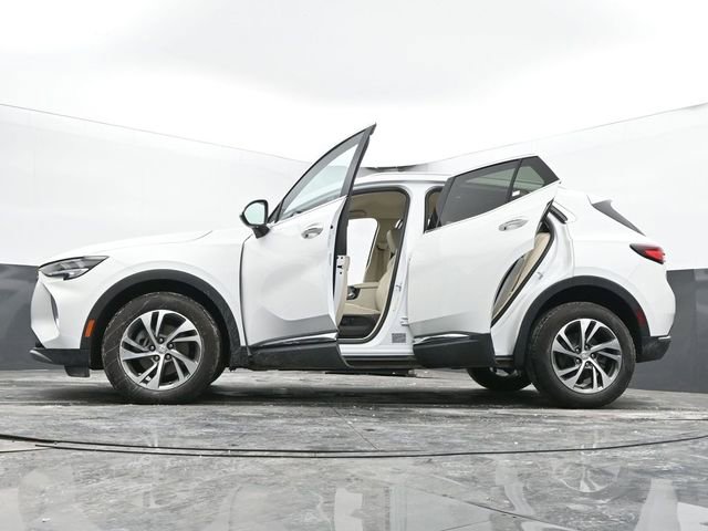 Used 2023 Buick Envision Essence image 73