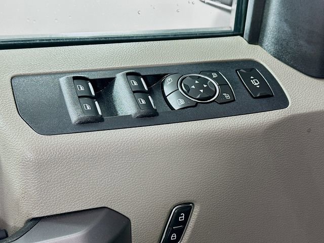 Used 2019 Ford F250 XLT w/ XLT Premium Package image 18
