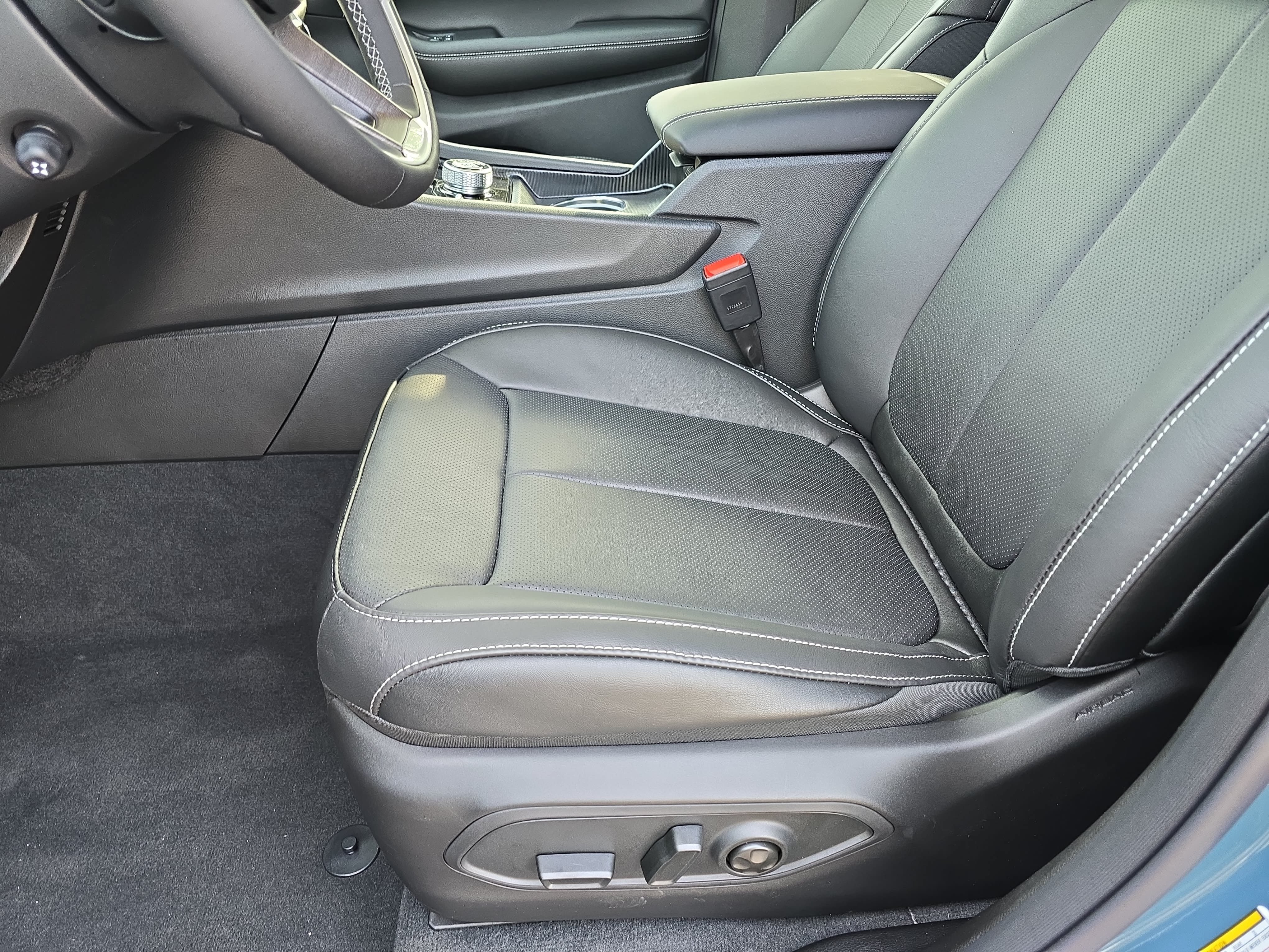 New 2026 Jeep Grand Cherokee Limited Reserve AWD/4WD image 27
