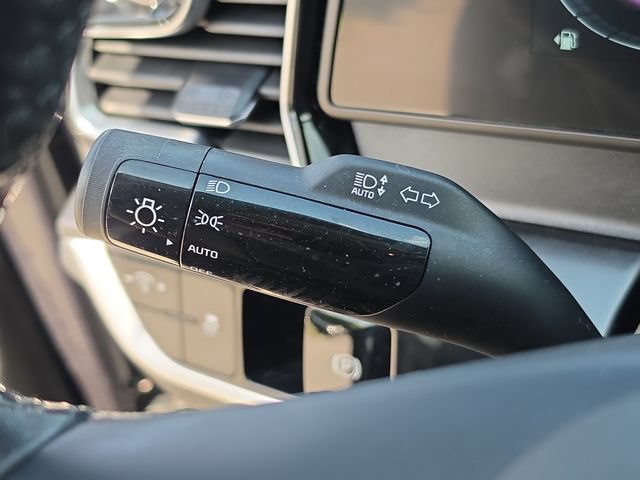 Certified 2025 Kia Sportage EX FWD image 23