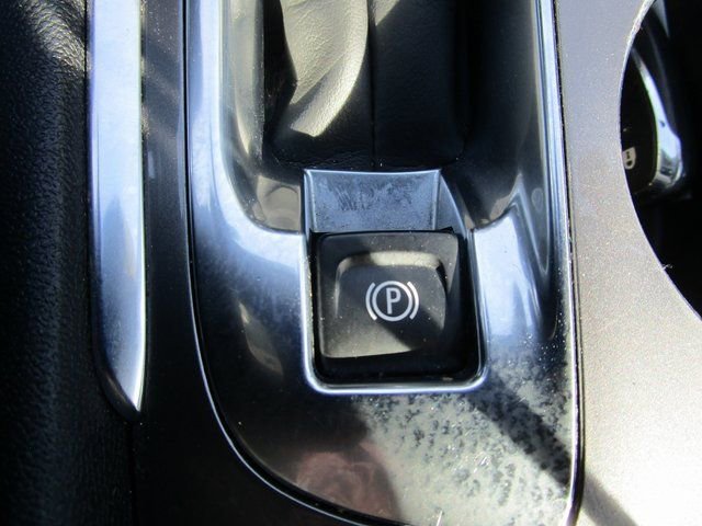 Used 2022 Chevrolet Malibu LT image 38