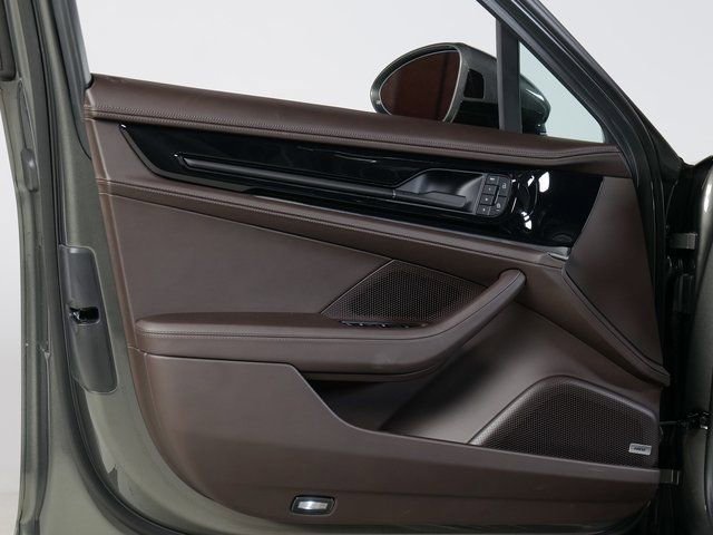 New 2025 Porsche Panamera 4 image 25