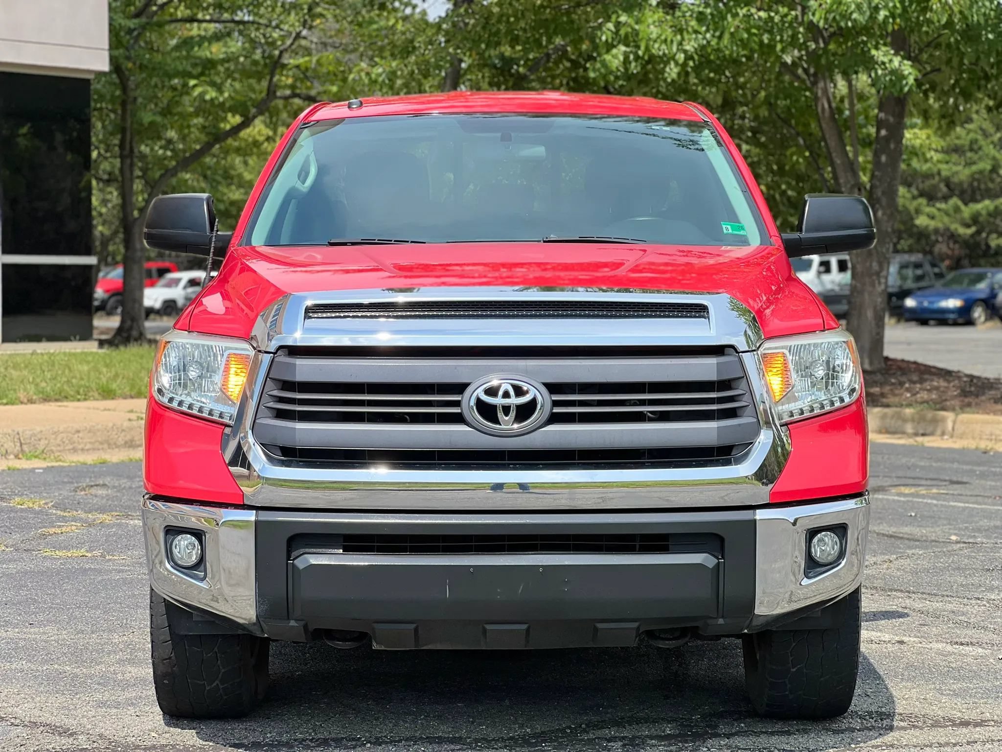 Used 2015 Toyota Tundra SR5 AWD/4WD image 8