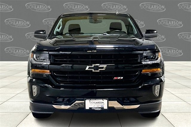 Used 2018 Chevrolet Silverado 1500 LT w/ LT Convenience Package image 2