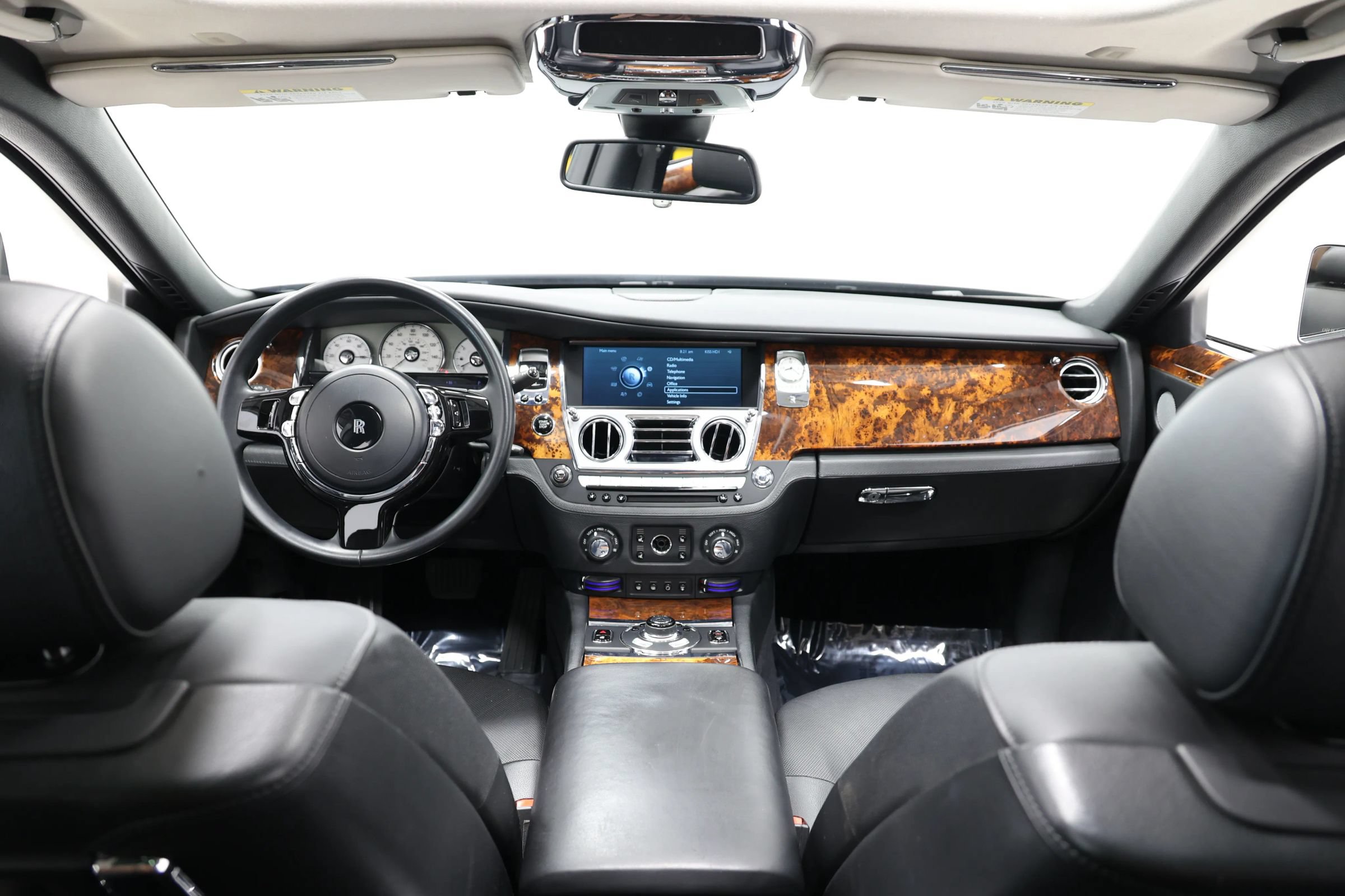 Used 2013 Rolls-Royce Ghost RWD image 25