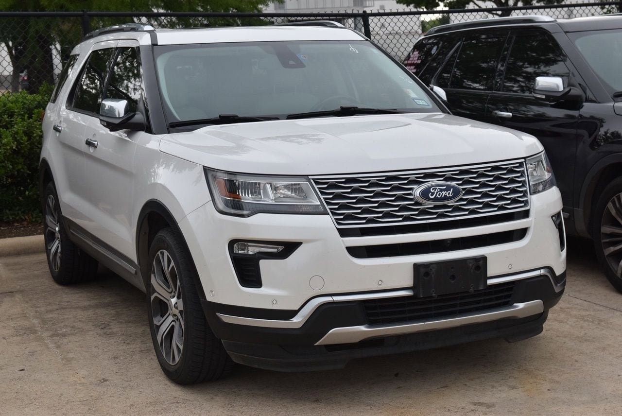 Used 2019 Ford Explorer Platinum AWD/4WD image 4