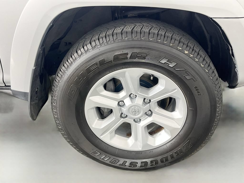 Used 2024 Toyota 4Runner SR5 Premium w/ Moonroof Package AWD/4WD image 37
