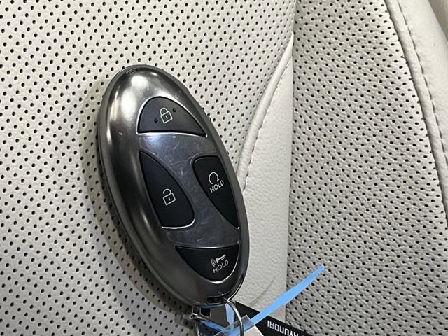 Used 2025 Hyundai Tucson Limited image 30