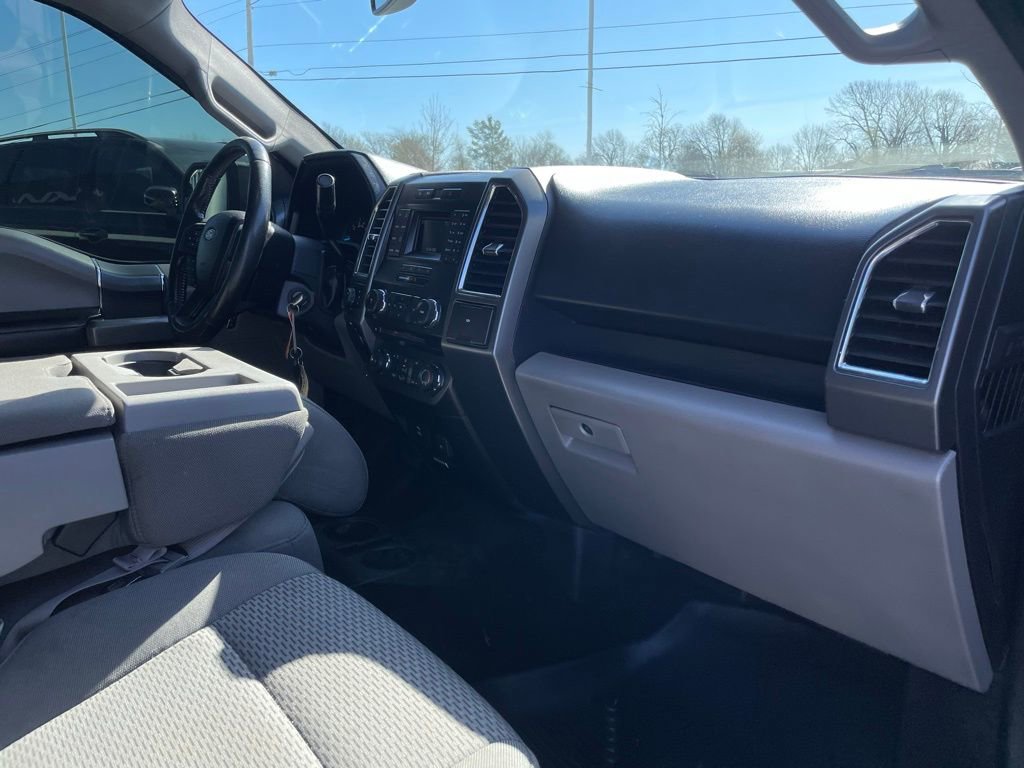 Used 2016 Ford F150 XLT w/ Equipment Group 301A Mid image 27